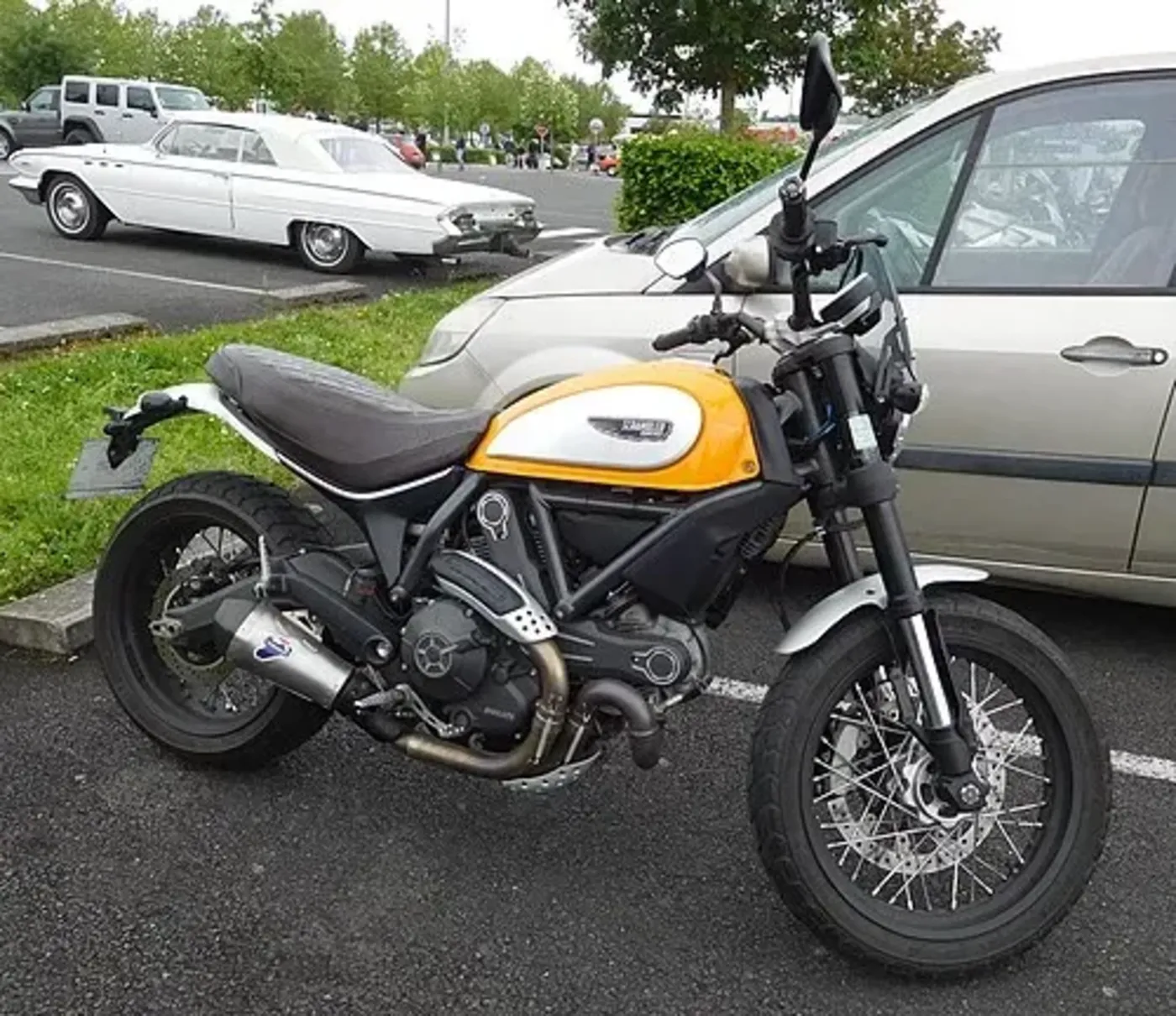 Ducati Scrambler 800 retro motorcycle