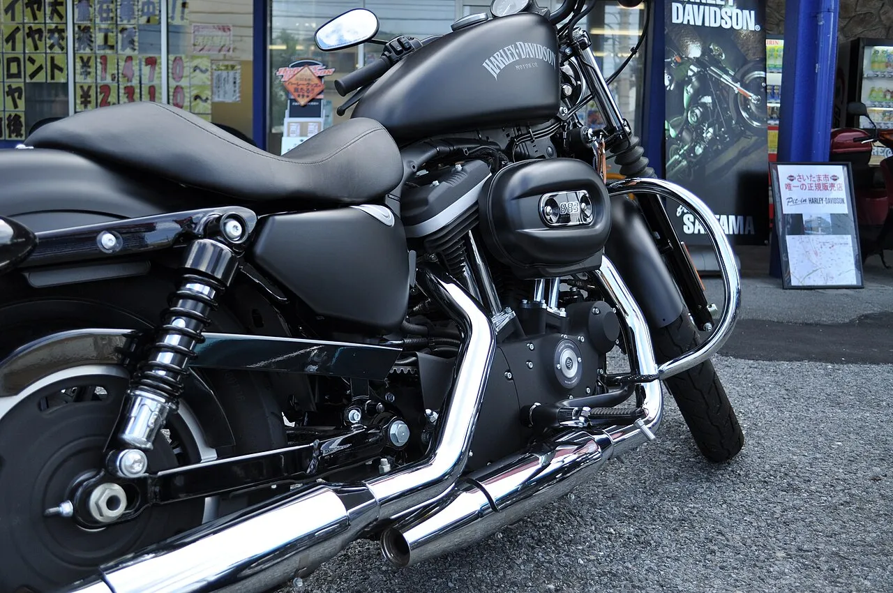 Black Harley-Davidson Iron 883 cruiser