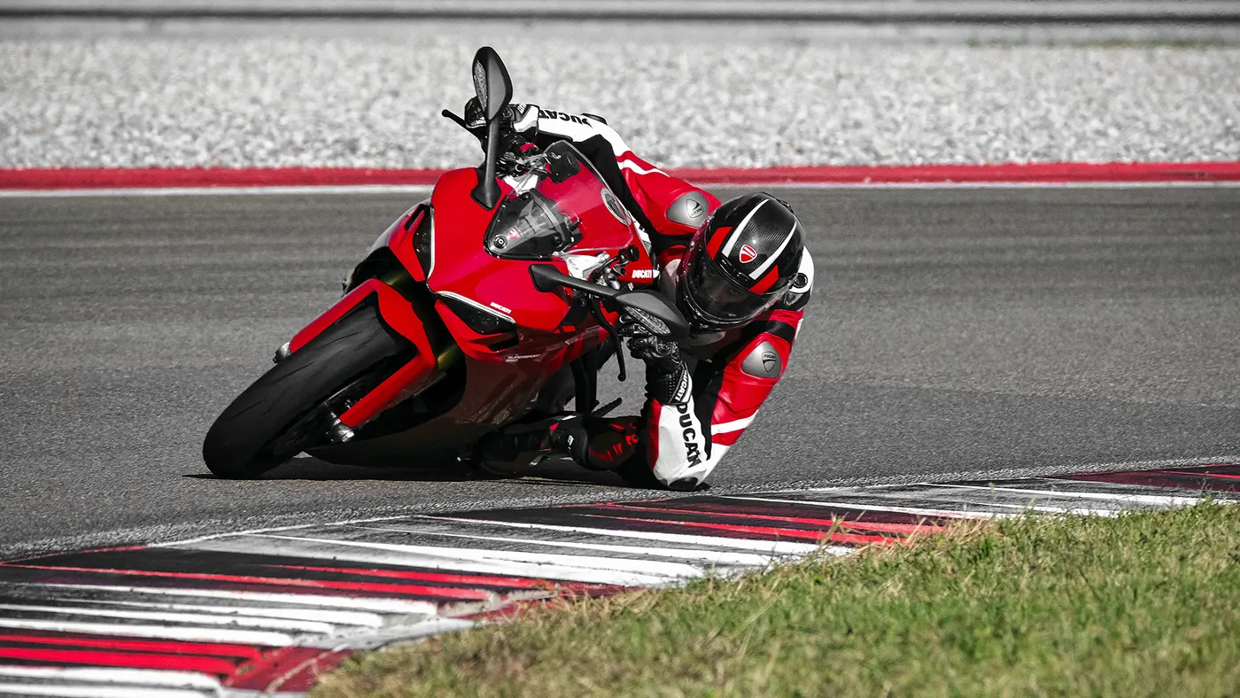 Ducati SuperSport 950 S leaned over on a race track